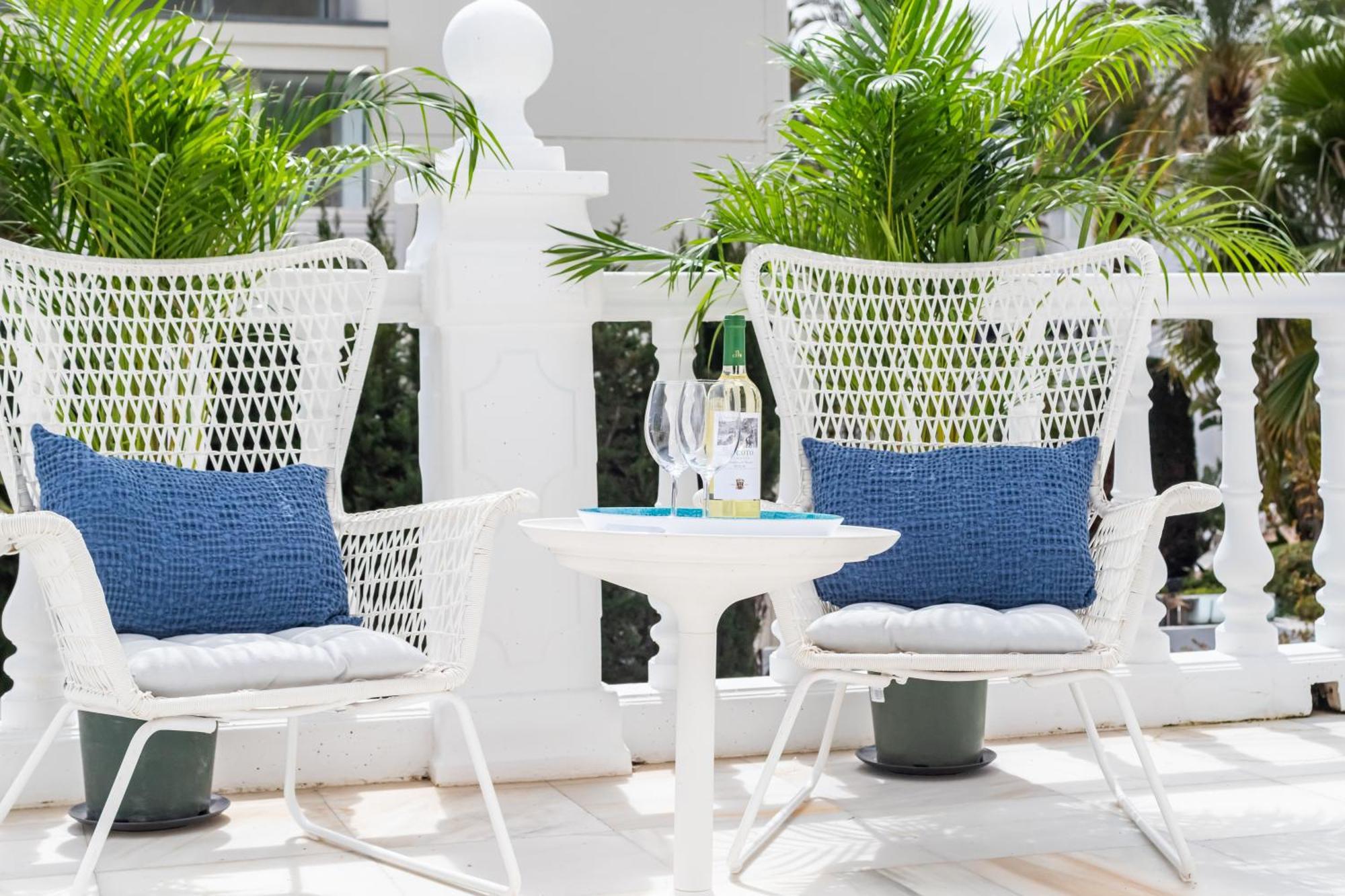 Aurora Boutique House - Only Adults Bed & Breakfast